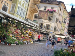 Ausflug Bozen
Herz-Jesu-Fest
Montag